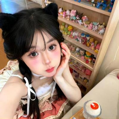 跳舞的红色公交